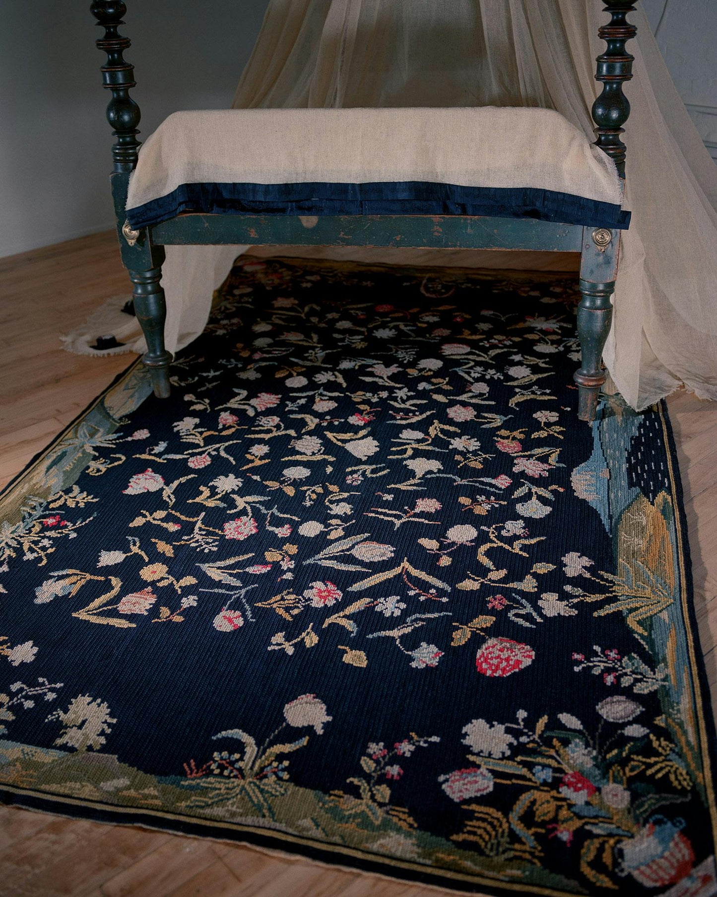 Arraiolos rug