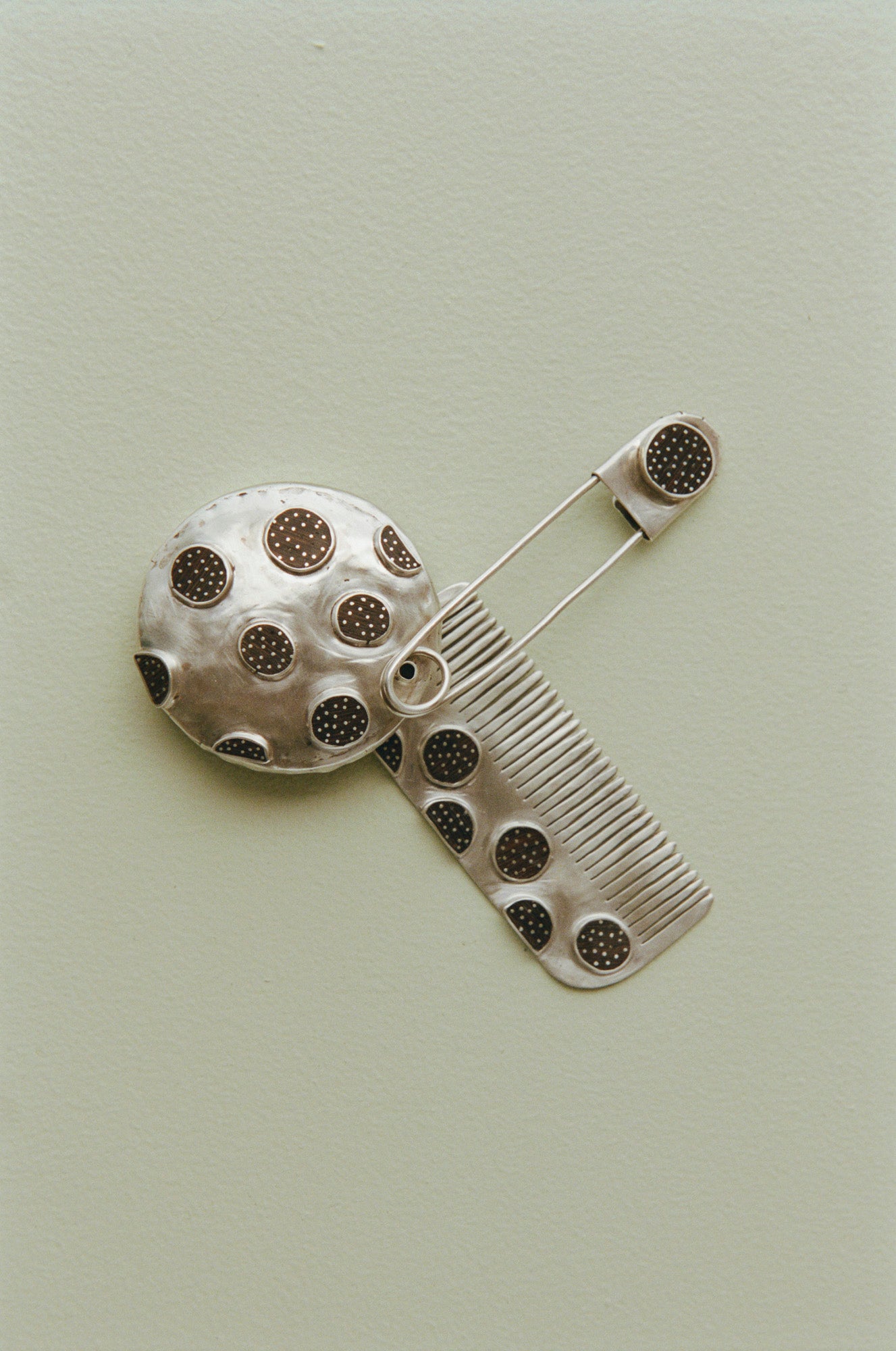 Pearl Vanity Set