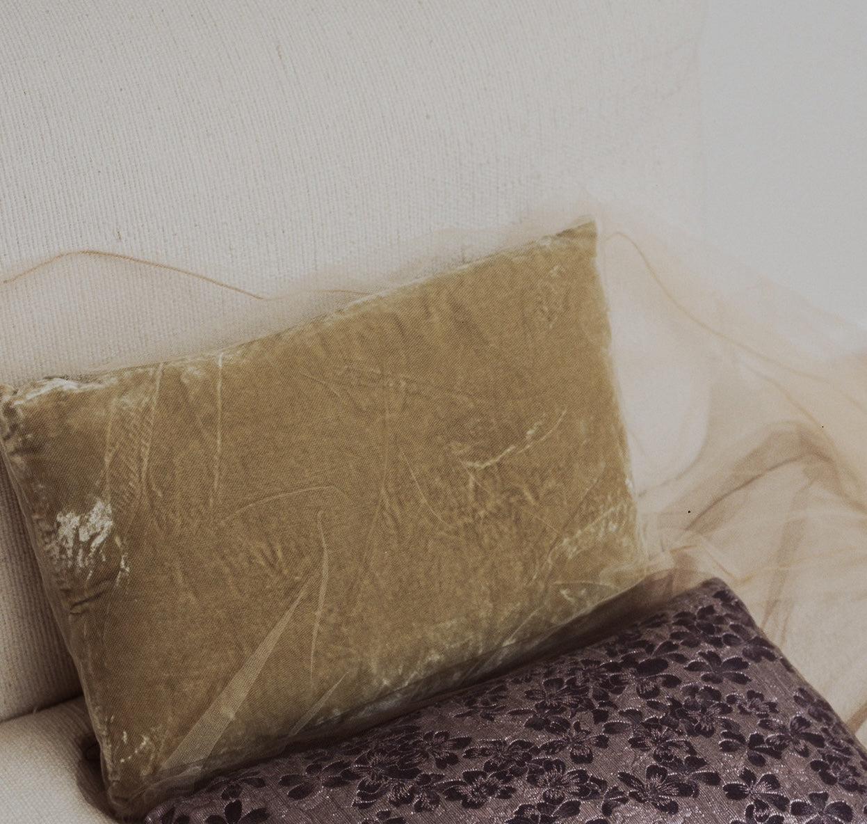 Fishtail Pillow 007