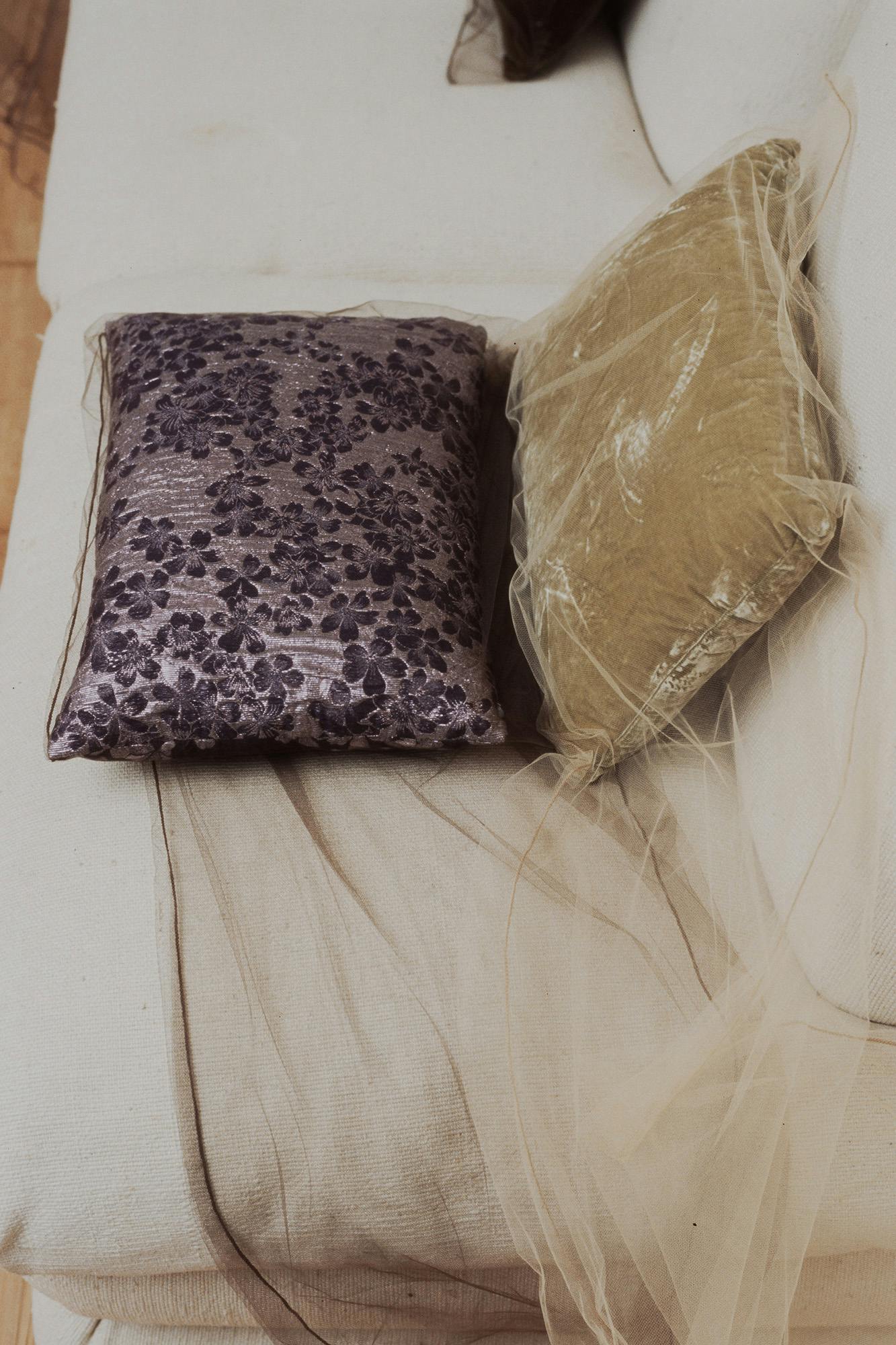Fishtail Pillow 007