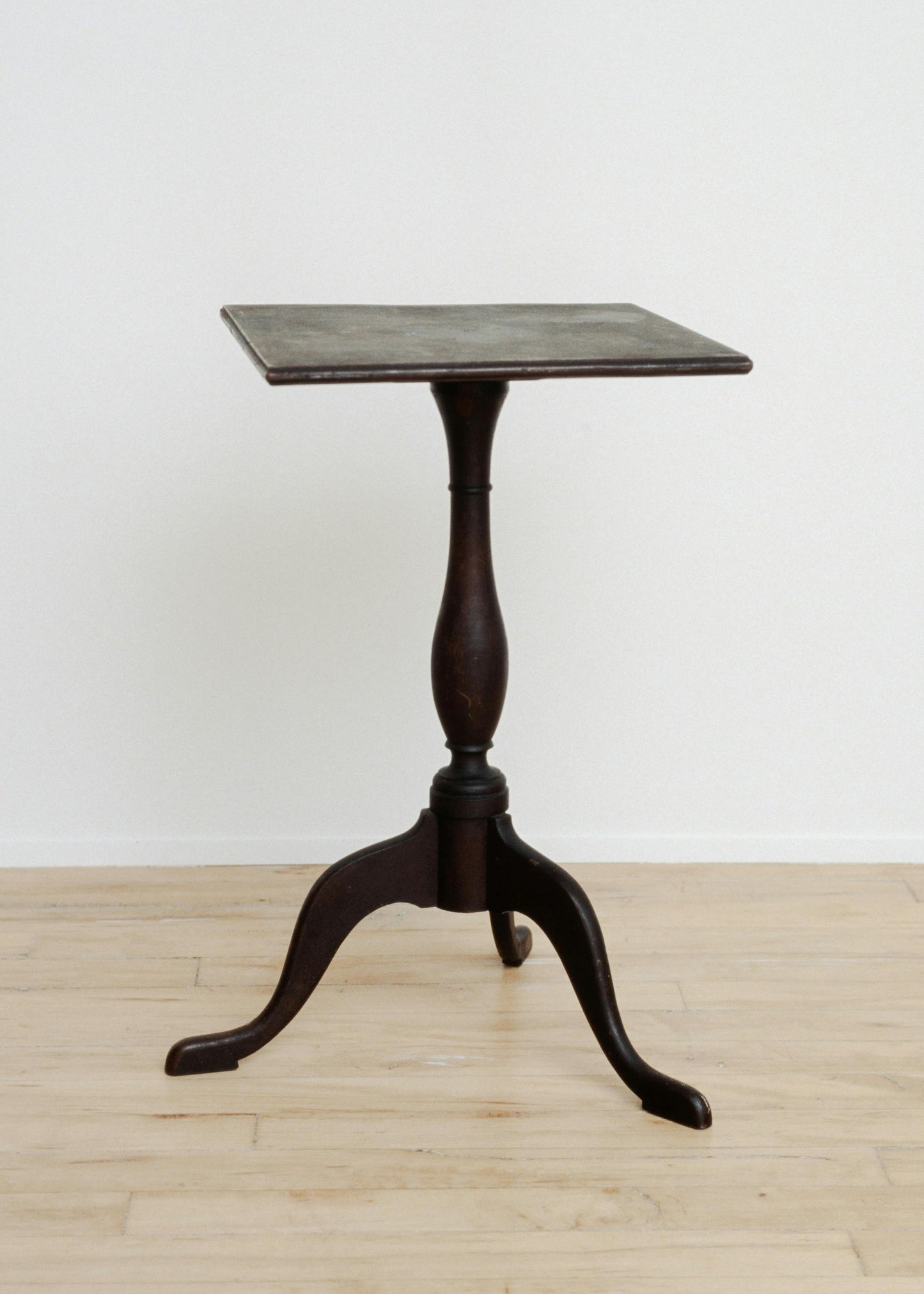 Cabriole Leg Queen Anne Candlestand
