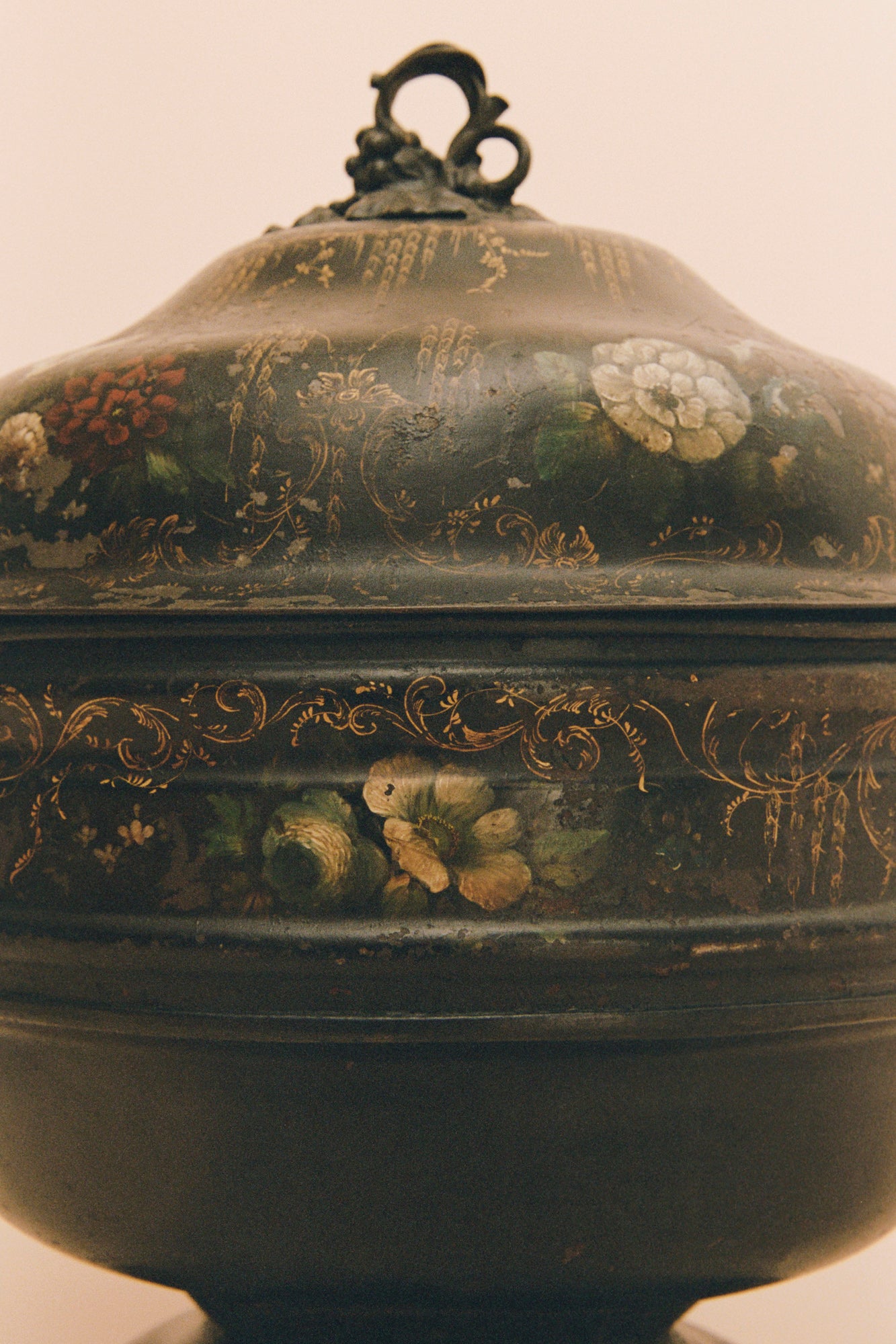 Black Tole Piente Coal Scuttle