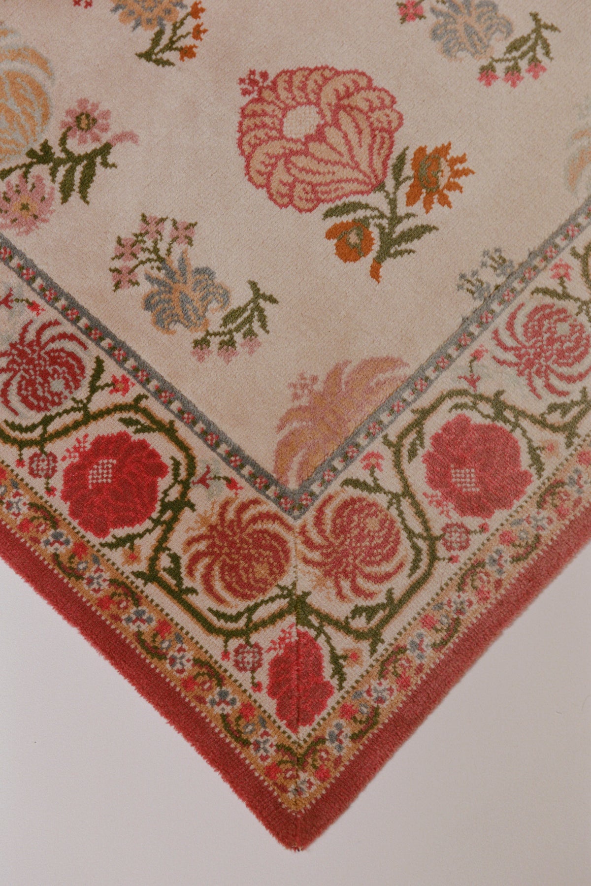 Floral Wool Carpet