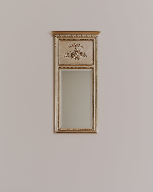 Pier Mirror
