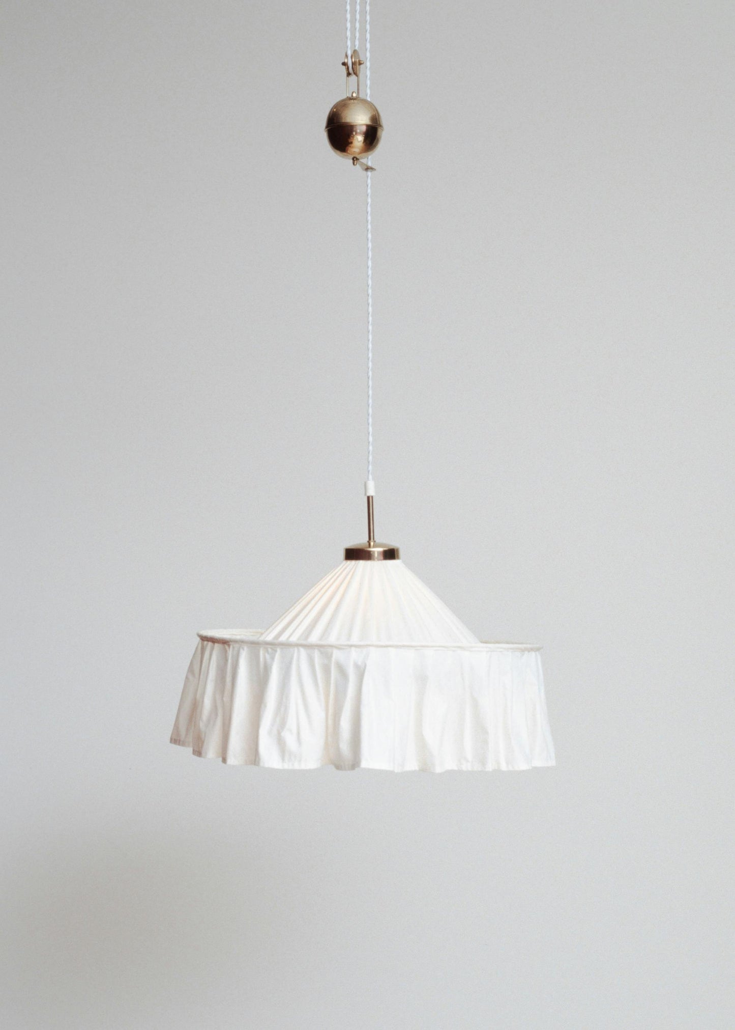 Model 2560 Pendant Lamp
