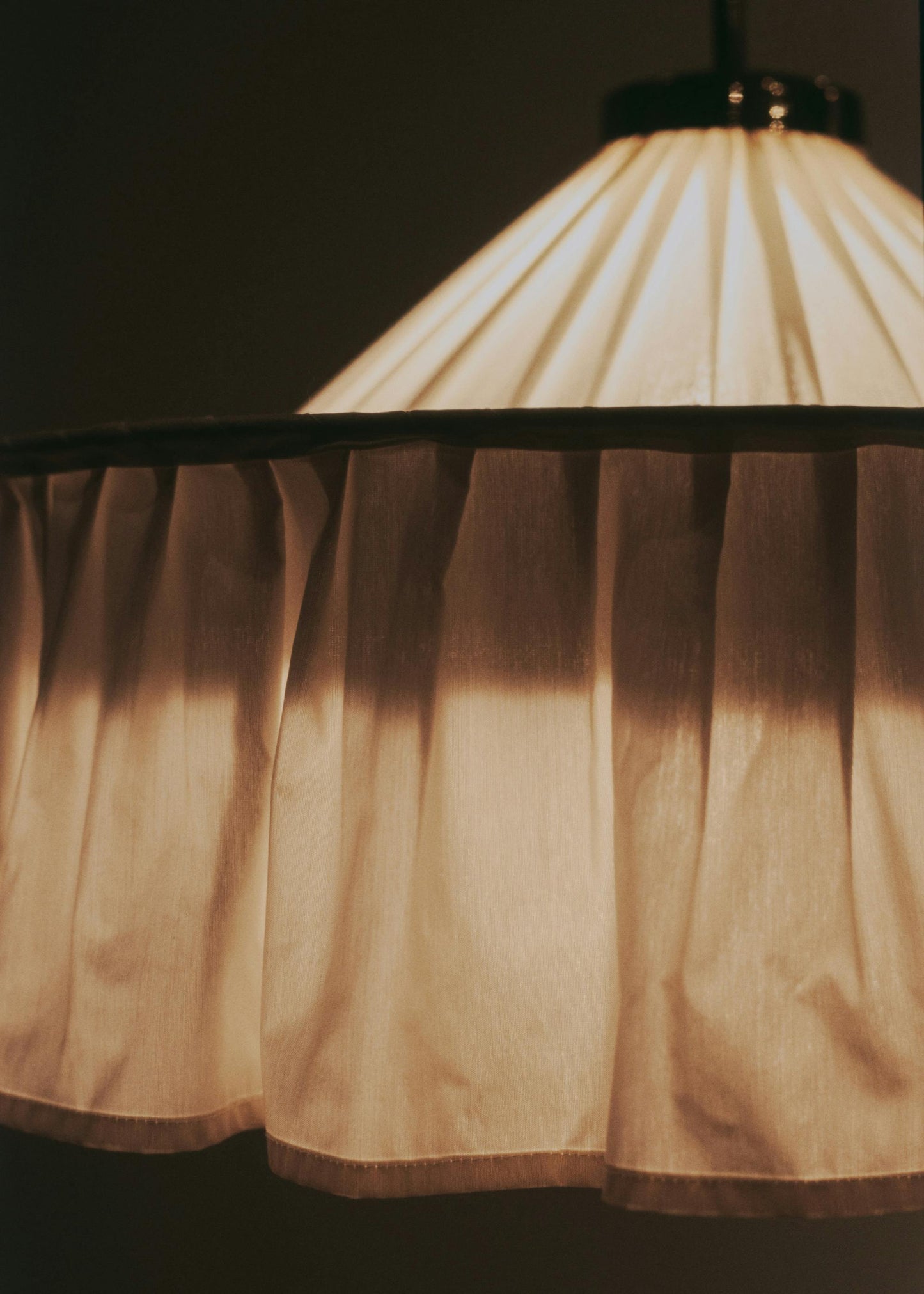 Model 2560 Pendant Lamp