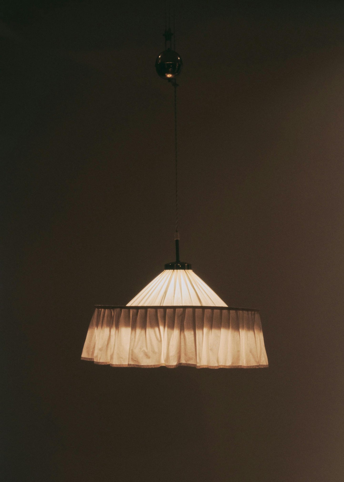 Model 2560 Pendant Lamp
